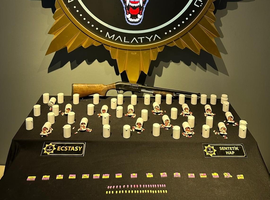 MALATYA’DA TORBACI OPERASYONU: 3 TUTUKLAMA