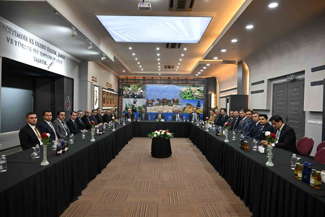 MANİSA GENELİNDE YÜRÜTÜLEN ÇALIŞMALAR İLE 2026 YILINA YÖNELİK HEDEFLER, VALİ VAHDETTİN ÖZKAN...