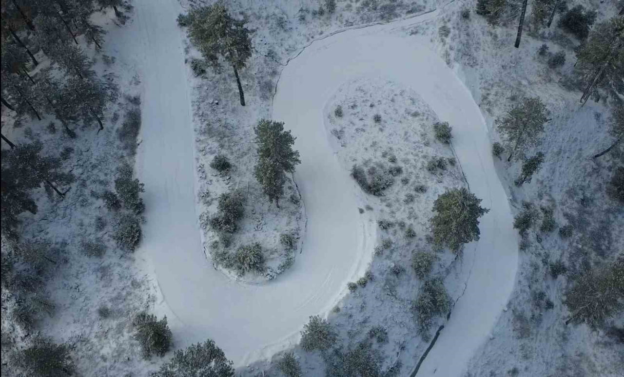 MANİSA’NIN DEMİRCİ İLÇESİNDE ETKİLİ OLAN KAR YAĞIŞI, DEMİRCİ DAĞI İLE AKÇAKERTİK VE BAŞALAN YOLU...