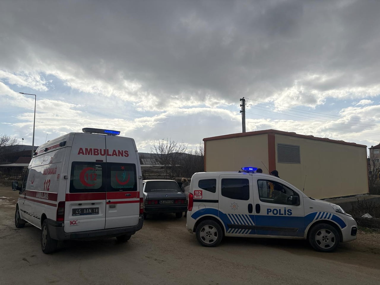 MANİSA’NIN KULA İLÇESİNDE ÜÇ TEKERLEKLİ ELEKTRİKLİ BİSİKLET, SÜRÜCÜSÜNÜN YOLDA BULUNAN ÇUKURLARA...