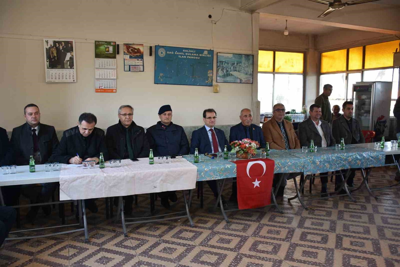 MANİSA’NIN SALİHLİ İLÇE KAYMAKAMI ALİ GÜLDOĞAN, İLÇEYE BAĞLI EMİRHACILI VE KARAYAHŞİ MAHALLELERİNİ...