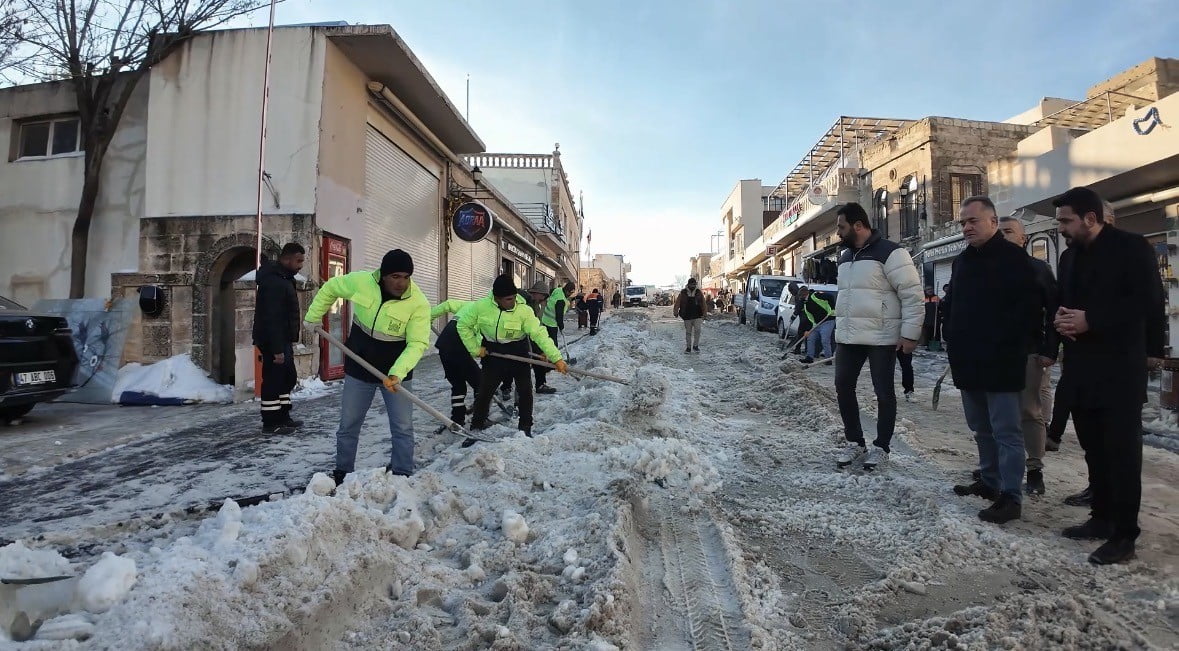 MARDİN BÜYÜKŞEHİR BELEDİYESİ ÇEVRE KORUMA  KONTROL DAİRE BAŞKANLIĞI TURİSTLERİN YOĞUN OLARAK...