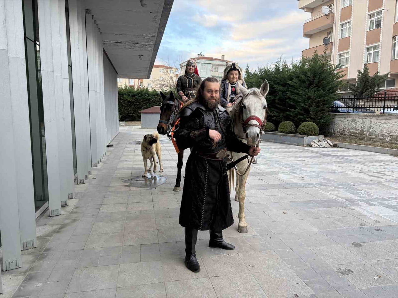 MELİKŞAH VE İLKNUR