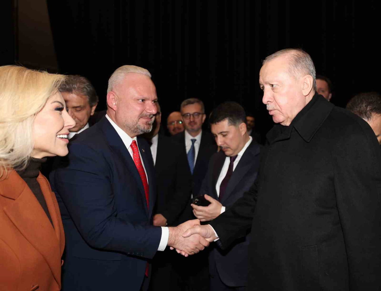 MENEMEN BELEDİYE BAŞKANI AYDIN PEHLİVAN, BEŞTEPE MİLLET KONGRE VE KÜLTÜR MERKEZİ'NDE KÜLTÜR VE...