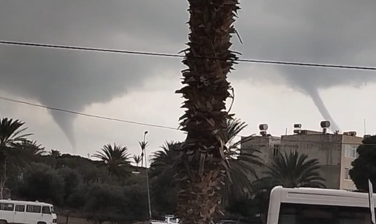 MERSİN'İN SİLİFKE İLÇESİNDEN AKDENİZ'DE GÖRÜLEN 2 HORTUM ÇIKTI, YAĞMUR VE DOLU YAĞIŞININ...