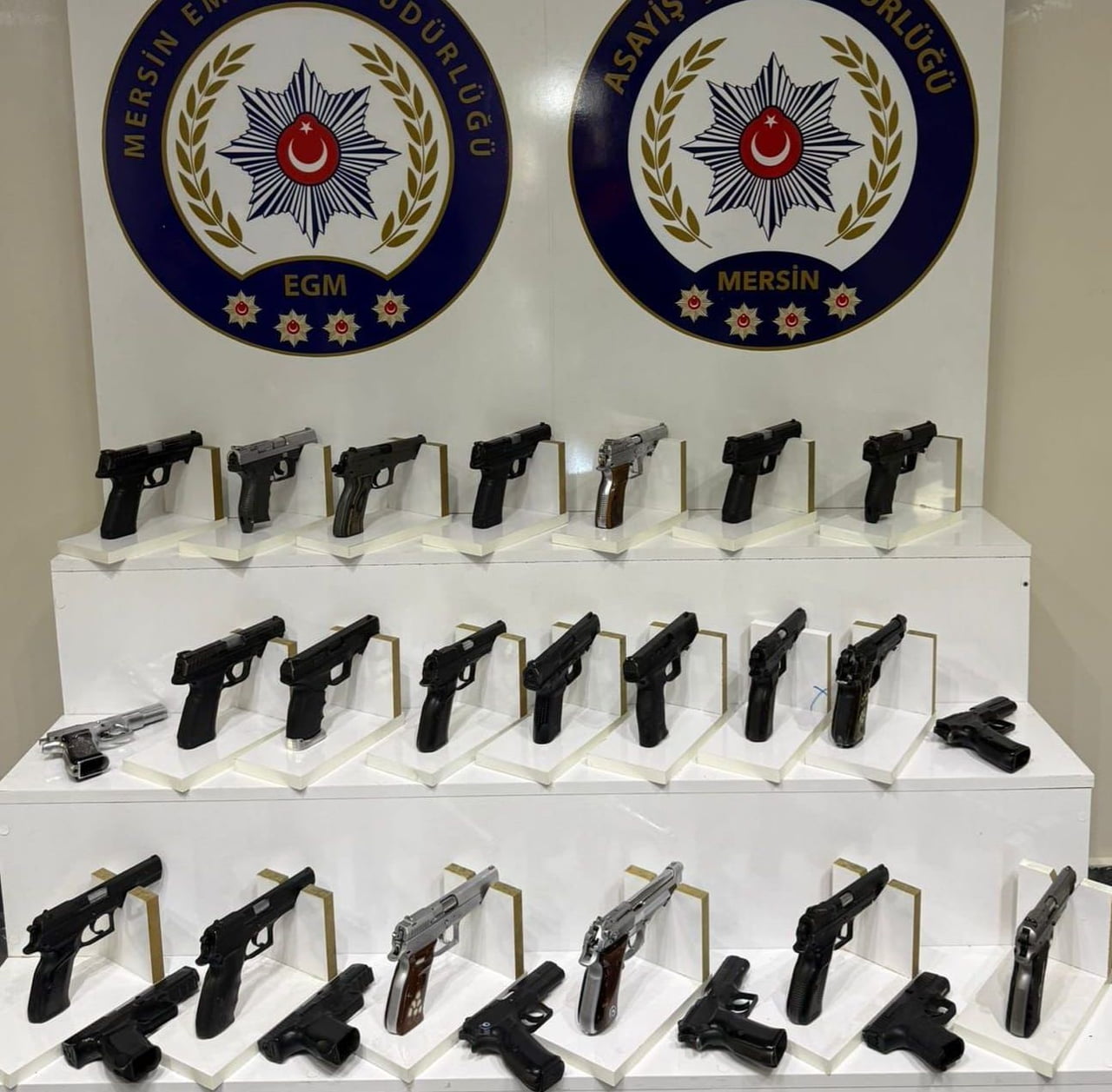 MERSİN’DE POLİS EKİPLERİNİN SON BİR HAFTADA GERÇEKLEŞTİRDİĞİ DENETİM VE OPERASYONLAR, KENTİN...