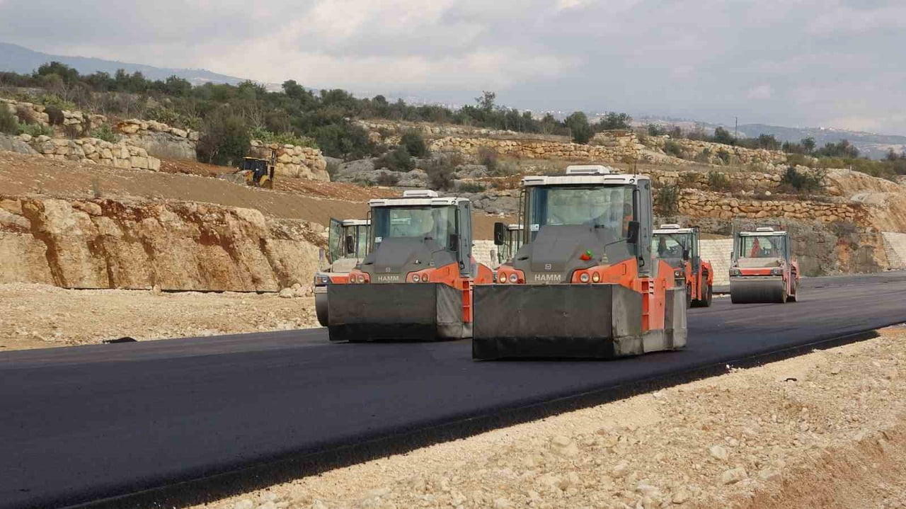 MERSİN’İN BATI AKSINDA YER ALAN TURİZM MERKEZLERİNE ULAŞIMI HIZLANDIRARAK KENT TURİZMİNE ÖNEMLİ...