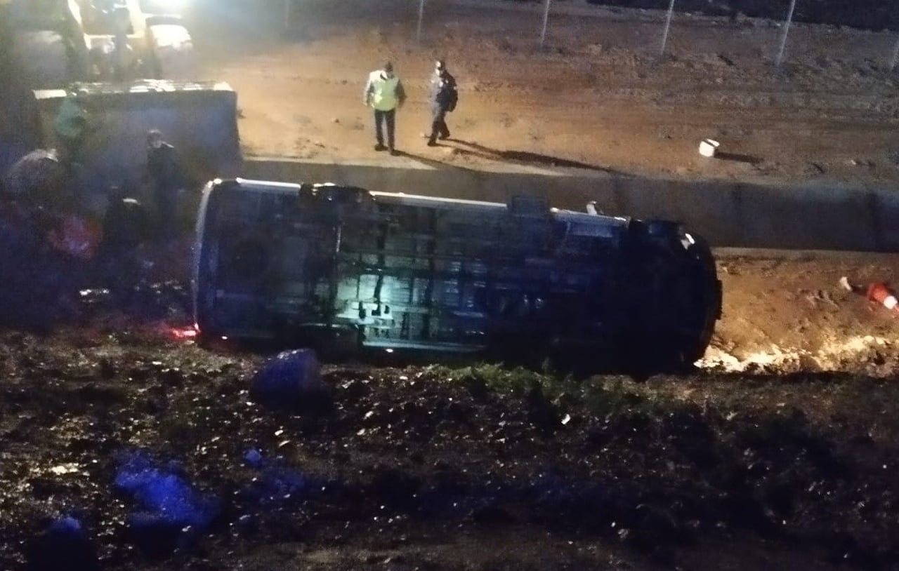 MERSİN’İN ERDEMLİ İLÇESİNDE OTOYOL ŞANTİYESİNDE İŞÇİLERİ TAŞIYAN MİNİBÜSÜN UÇURUMA YUVARLANMASI...