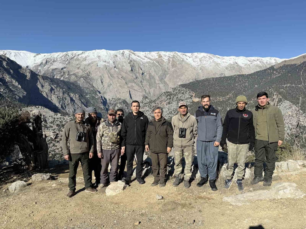 MERSİN SINIRLARINDA TOROSLARDA KORUMA ALTINDA BULUNAN YABAN KEÇİLERİ YAKINDAN TAKİP EDİLİYOR.