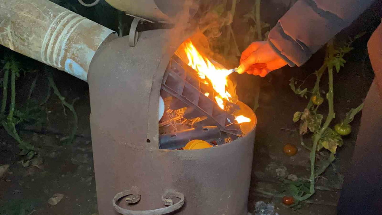 METEOROLOJİNİN ZİRAİ DON UYARISINDA BULUNDUĞU BÖLGELER ARASINDA YER ALAN ERDEMLİ İLÇESİNDE 200...