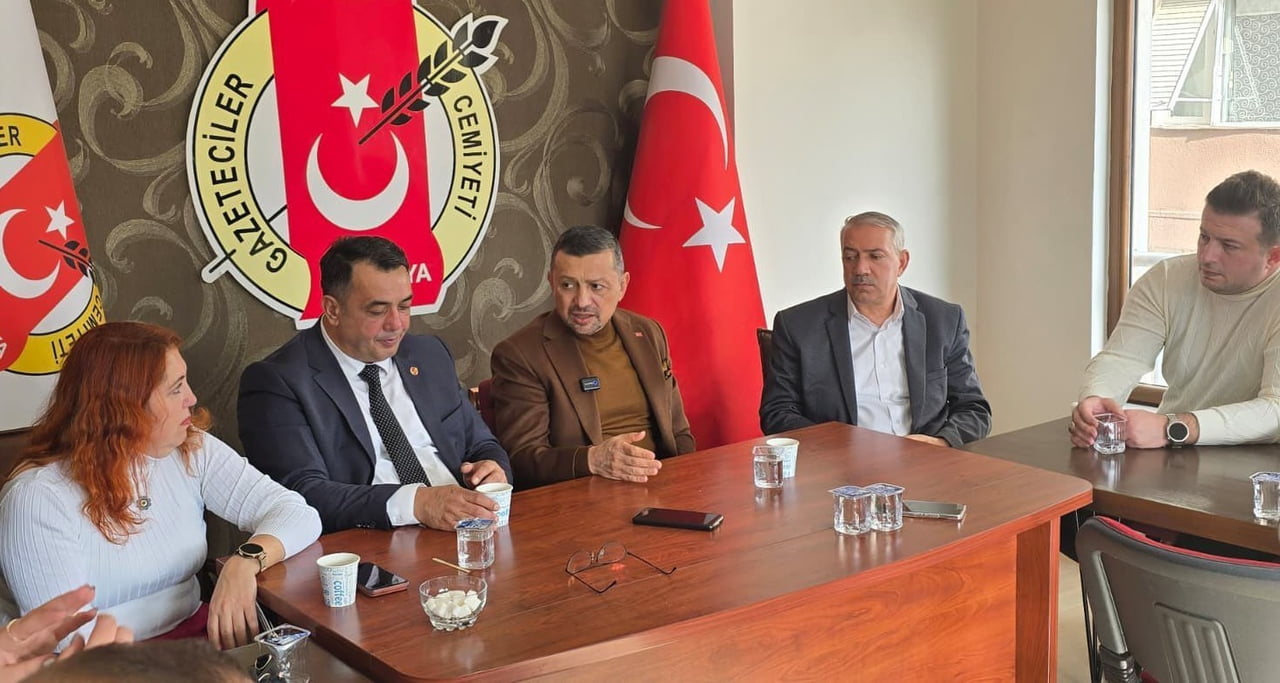 MHP KÜTAHYA MİLLETVEKİLİ AHMET ERBAŞ, GAZETECİLERLE BİR ARAYA GELEREK KÜTAHYA’NIN TARİH VE KÜLTÜR...