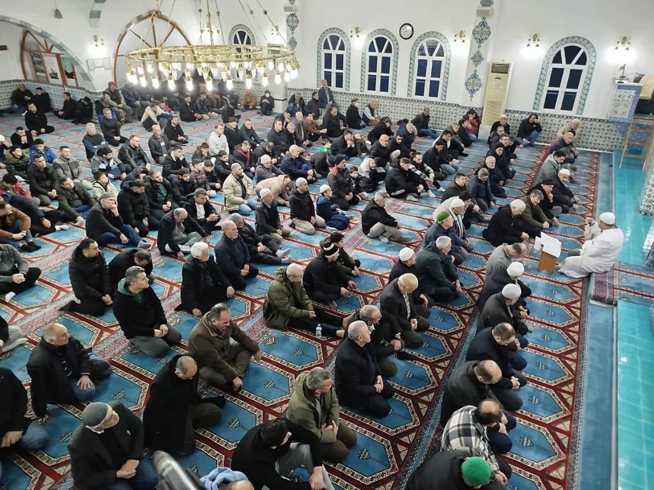 MİRAÇ GECESİ MÜNASEBETİYLE SÖKE’DEKİ CAMİLERDE PROGRAMLAR DÜZENLENİRKEN, İLÇE GENELİNDE...