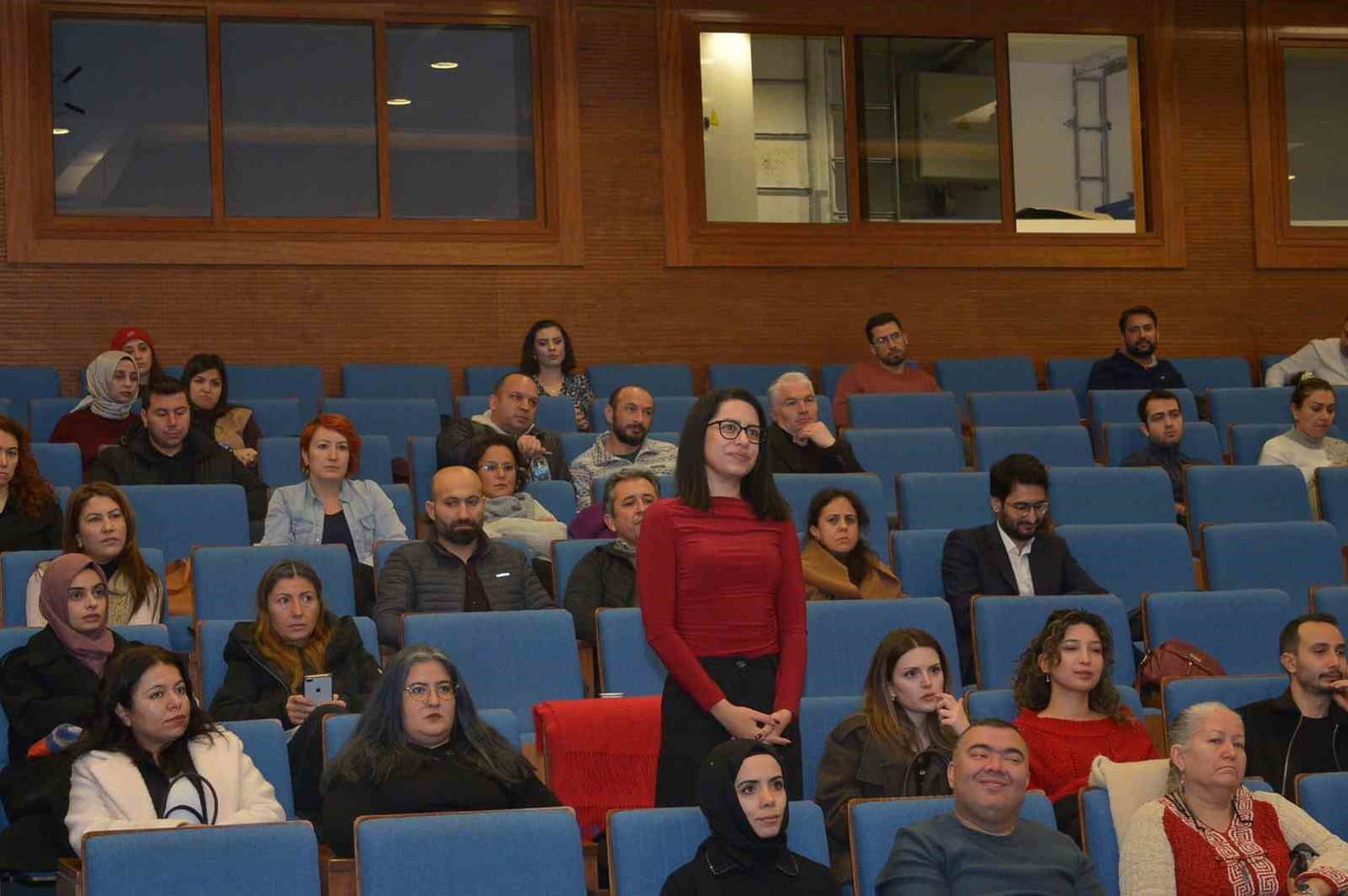 MSKÜ’DEN BAĞIMLILIKLA MÜCADELE ALANINDA GÖREV YAPAN UZMANLARA EĞİTİM