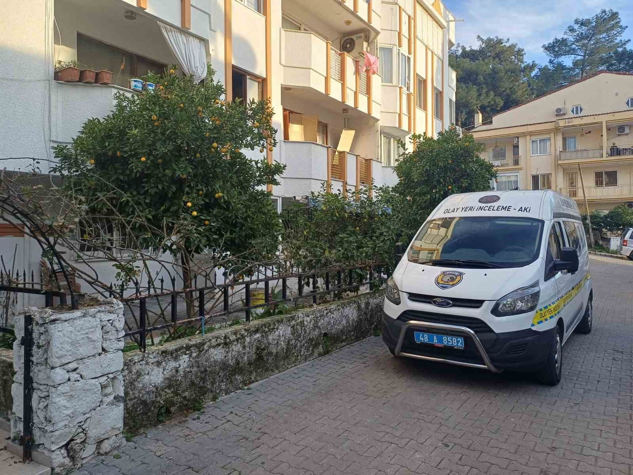 MUĞLA'NIN MARMARİS İLÇESİNDE KAYIP İHBARI VERİLEN HÜSEYİN ERDEM YÜKSELSOY'UN (68), EVİNDE CANSIZ...