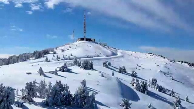 MUĞLA'NIN YÜKSEK RAKIMLI İLÇESİ KAVAKLIDERE'DE ETKİLİ OLAN KAR YAĞIŞI, KARTPOSTALLIK GÖRÜNTÜLER...