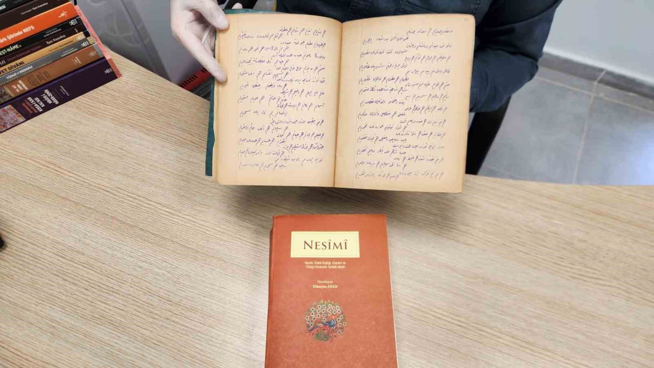 MUNZUR ÜNİVERSİTESİ ÖĞRETİM ÜYESİ DOÇ. DR. İLYAS KAYAOKAY’IN ŞAHSÎ KÜTÜPHANESİNDE YER ALAN VE...