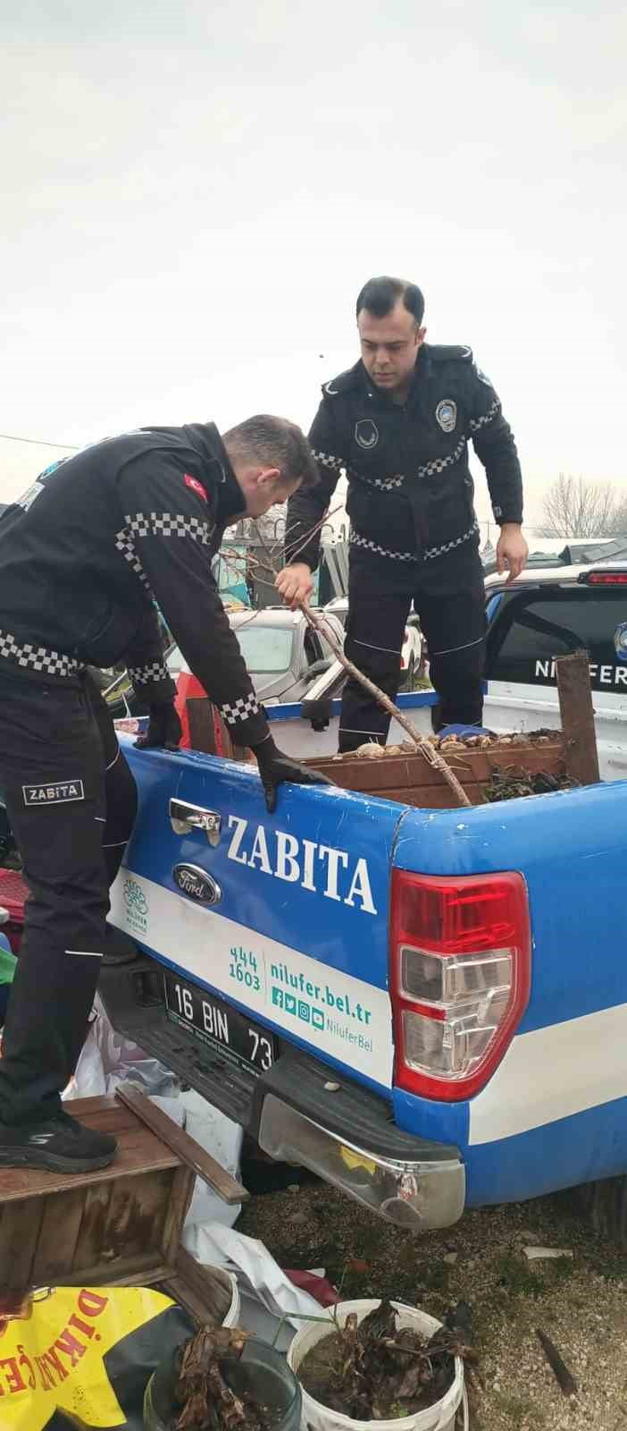 NİLÜFER BELEDİYESİ EKİPLERİ; ESENTEPE VE KARAMAN MAHALLELERİ İLE BEŞEVLER VE YILDIRIM CADDELERİ...