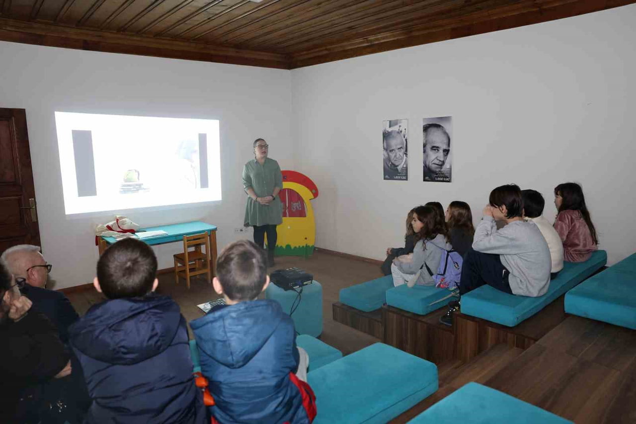 NİLÜFER BELEDİYESİ’NİN DÜZENLEDİĞİ "ÇOCUKLAR İÇİN FELSEFE" ATÖLYESİNDE BİR ARAYA GELEN ÖĞRENCİLER...