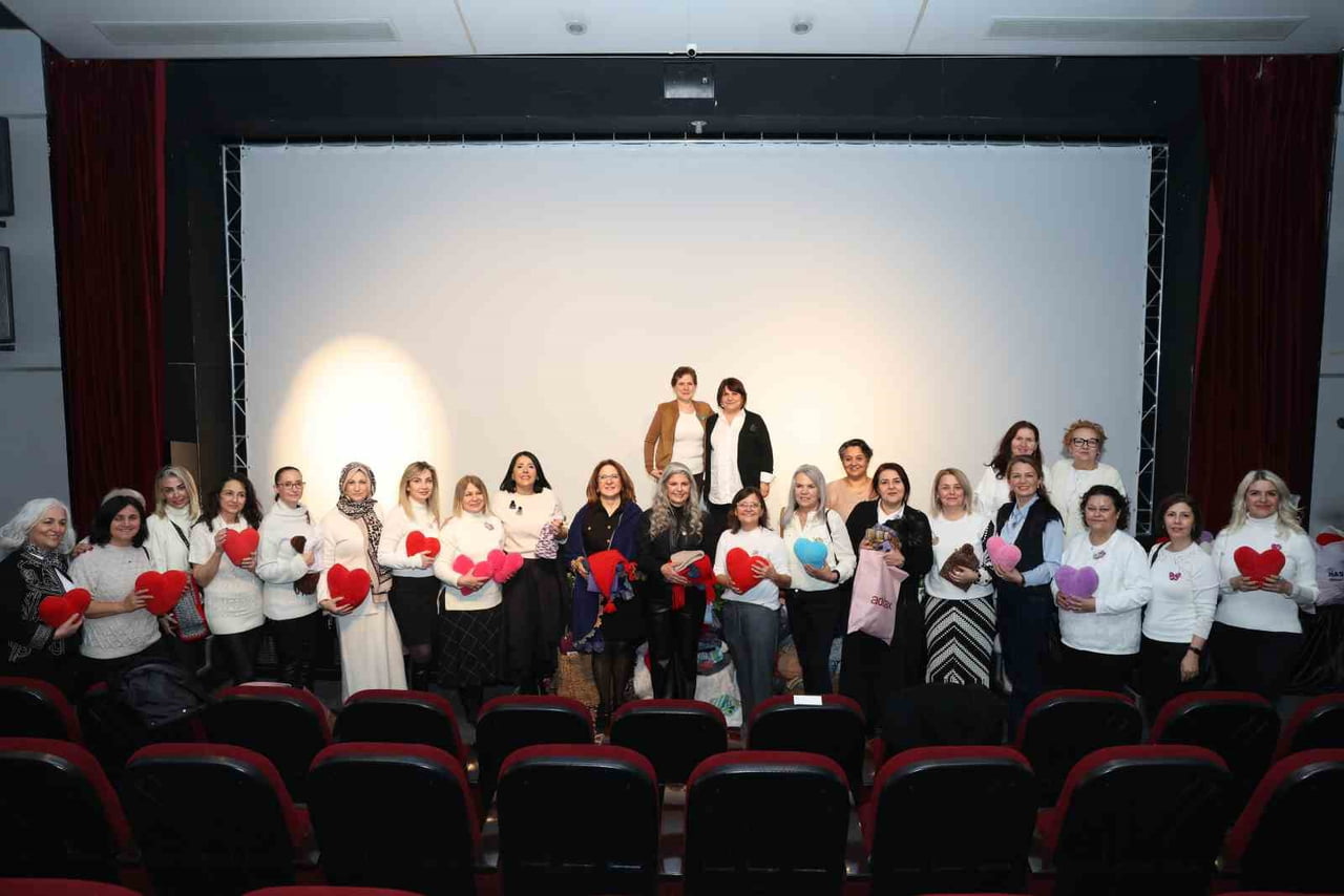 NİLÜFER BELEDİYESİ VE ELİF SANAT KÜLTÜR VE KADIN DAYANIŞMA DERNEĞİ İŞ BİRLİĞİYLE GERÇEKLEŞTİRİLEN...