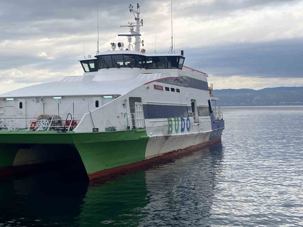 OLUMSUZ HAVA KOŞULLARI DENİZ ULAŞIMINI VURDU. BURSA’NIN MUDANYA İLÇESİ İLE İSTANBUL KABATAŞ VE...