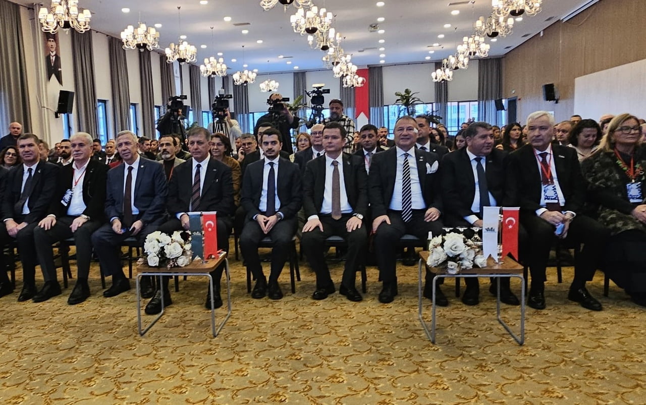 OSMANGAZİ BELEDİYE BAŞKANI ERKAN AYDIN, TÜRKİYE SAĞLIKLI KENTLER BİRLİĞİ TARAFINDAN DÜNYA SAĞLIK...