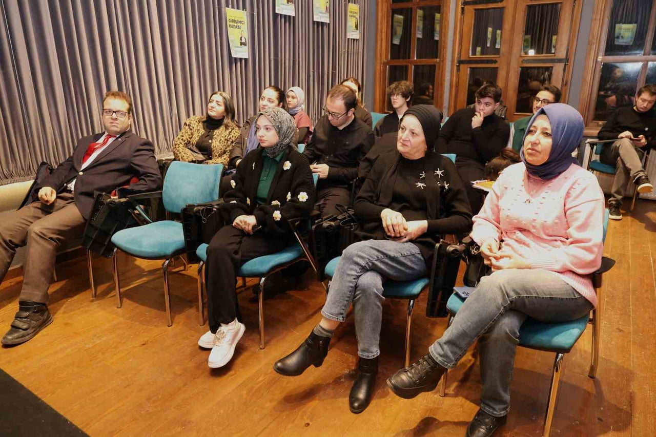 OSMANGAZİ BELEDİYESİ, DÜZENLEDİĞİ ‘GİRİŞİMCİ KAFASI’ SÖYLEŞİSİYLE İŞ HAYATINA ATILMAYI PLANLAYAN...