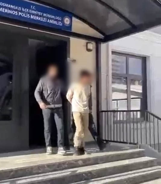 OSMANGAZİ’DE KESİNLEŞMİŞ HAPİS CEZASI BULUNAN 2 ŞAHIS YAKALANDI