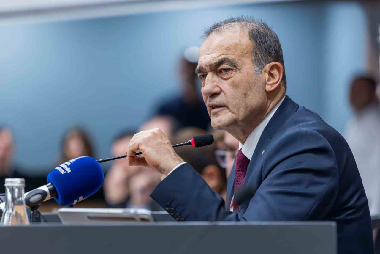 OY BİRLİĞİ ALINAN KARAR DOĞRULTUSUNDA BAŞKAN TUGAY, PROTOKOL GEREKLERİNİN YERİNE GETİRİLMESİ...