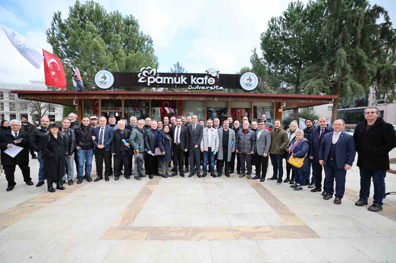 PAMUKKALE BELEDİYE BAŞKANI ALİ RIZA ERTEMUR, 10 OCAK ÇALIŞAN GAZETECİLER GÜNÜ DOLAYISIYLA DENİZLİ...