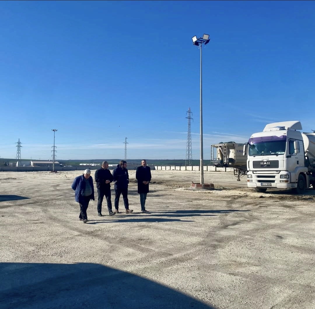 PINARHİSAR KAYMAKAMI ENVER ÖZDERİN, BELEDİYE BAŞKAN YARDIMCISI BİLAL ÇALIK İLE İLE BİRLİKTE YAPIMI...