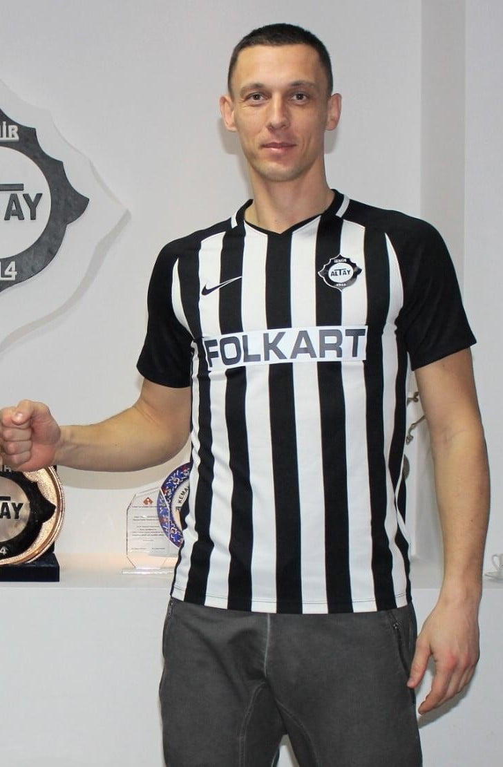 POLONYALI KALECİ ADAM STACHOWİAK'IN, FAİZLERİYLE BİRLİKTE 600 BİN EURO’YU BULAN ALACAĞI NEDENİYLE...