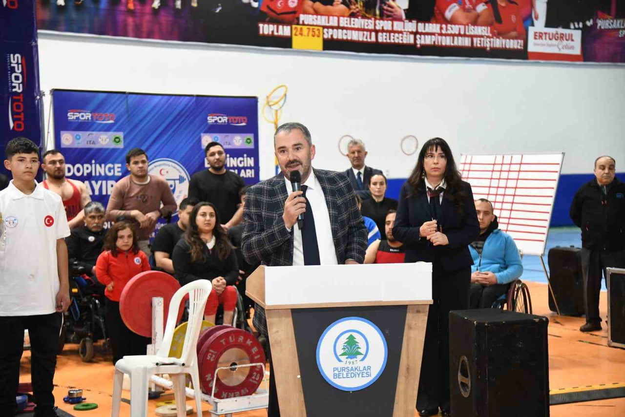 PURSAKLAR BELEDİYESİ’NİN EV SAHİPLİĞİNDE, BEDENSEL ENGELLİLER BÜYÜKLER KULÜPLER İLE...