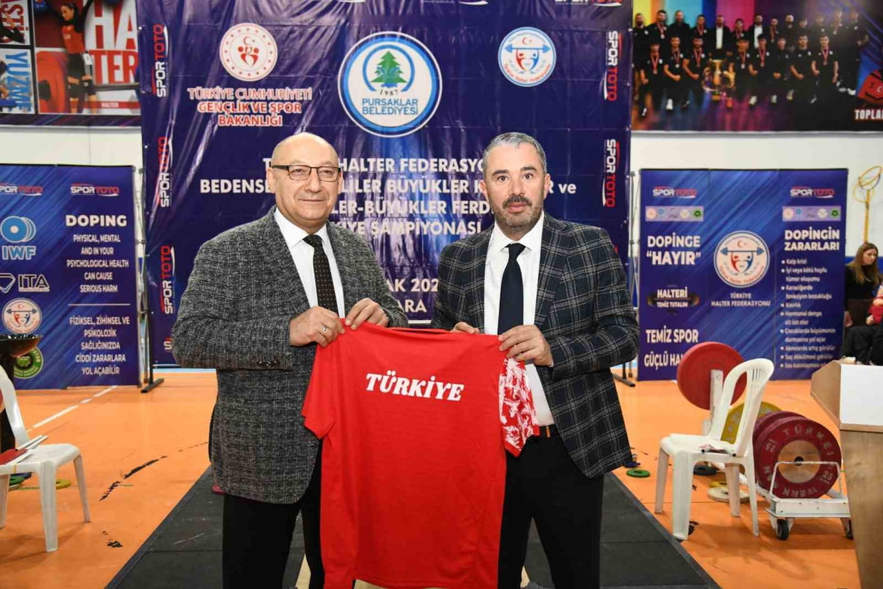 PURSAKLAR BELEDİYESİ’NİN EV SAHİPLİĞİNDE, BEDENSEL ENGELLİLER BÜYÜKLER KULÜPLER İLE...