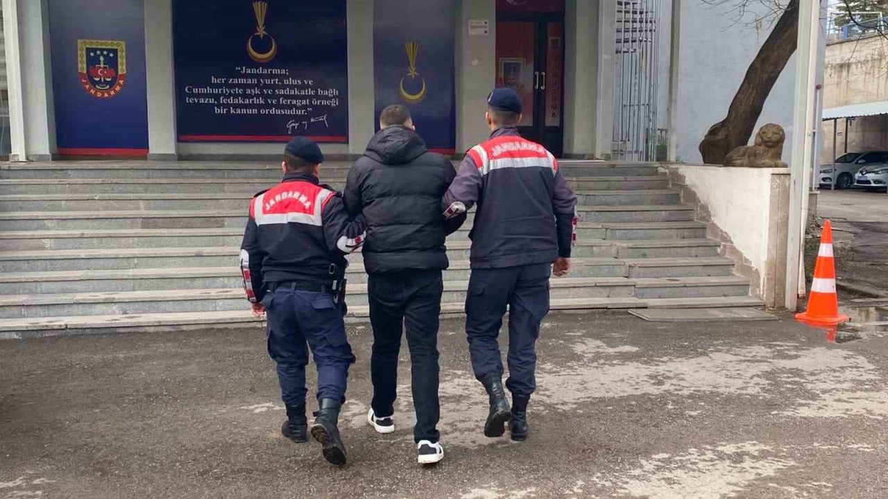 "VERGİ USUL KANUNUNA MUHALEFET" SUÇUNDAN 5 YIL KESİNLEŞMİŞ HAPİS CEZASI BULUNAN L.Y. (49)