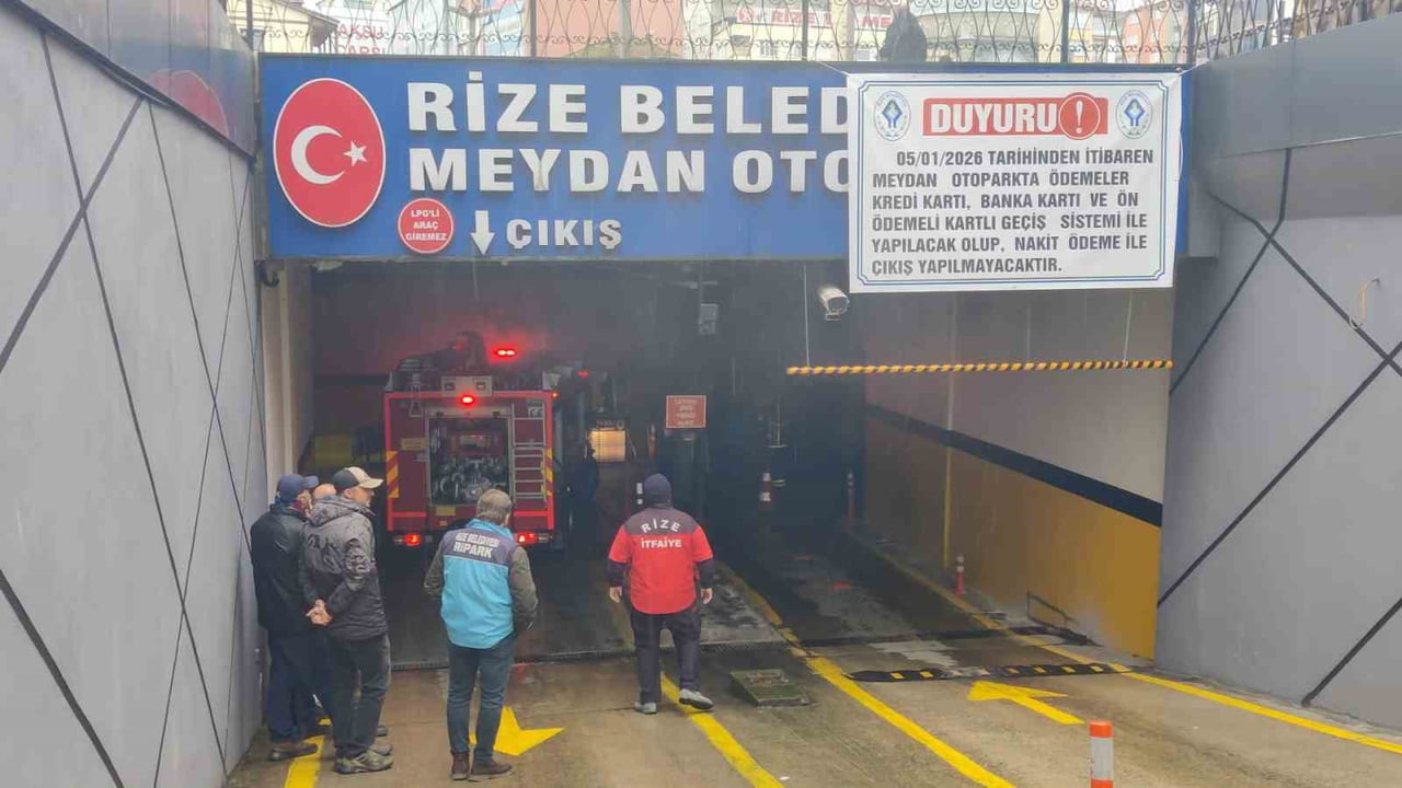 RİZE'DE İKİ KATLI YER ALTI OTOPARKINDA ELEKTRİK TRAFOSU PATLADI.