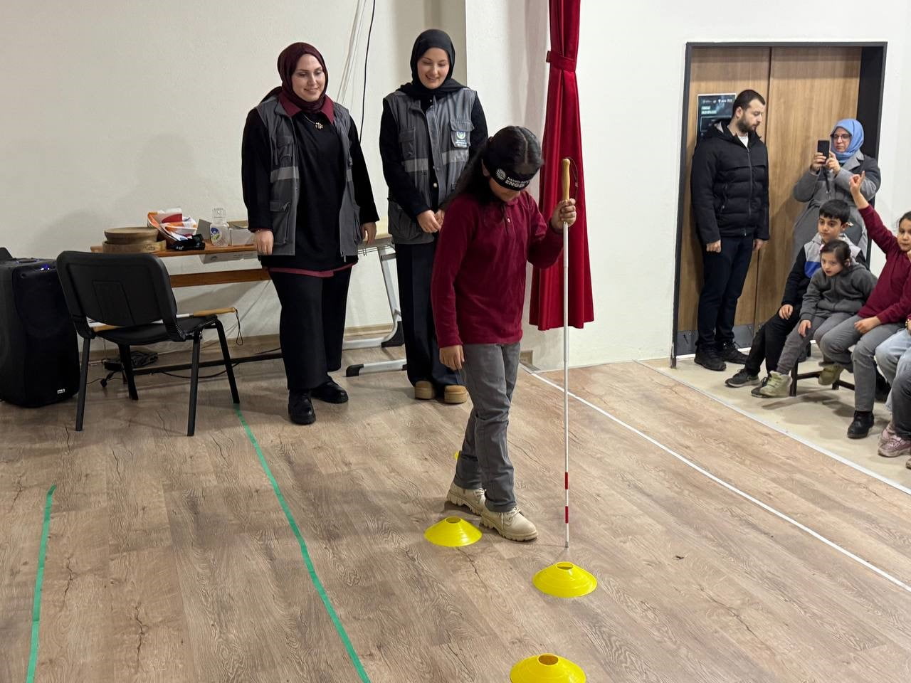 SAKARYA BÜYÜKŞEHİR BELEDİYESİ, DÜNYA BEYAZ BASTON GÖRME ENGELLİLER HAFTASI KAPSAMINDA KARAPÜRÇEK...