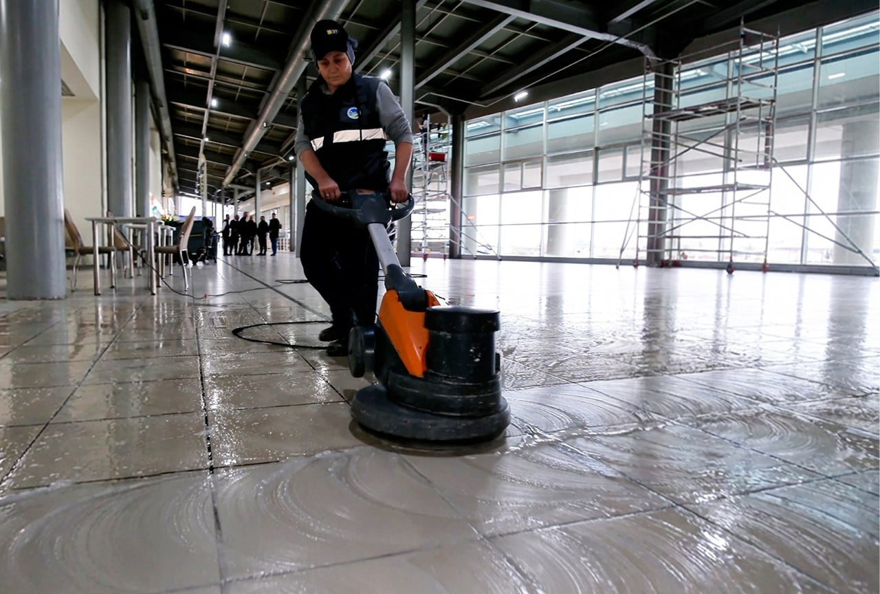 SAKARYA BÜYÜKŞEHİR BELEDİYESİ EKİPLERİ, YILIN İLK GÜNLERİNDE YOLCU TRAFİĞİNİN YOĞUN OLDUĞU...