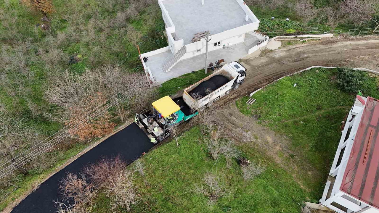 SAKARYA BÜYÜKŞEHİR BELEDİYESİ, TARİHİ BİR DÖNEMİN YAŞANDIĞI ASFALT ÇALIŞMALARI ÇERÇEVESİNDE TARIM...