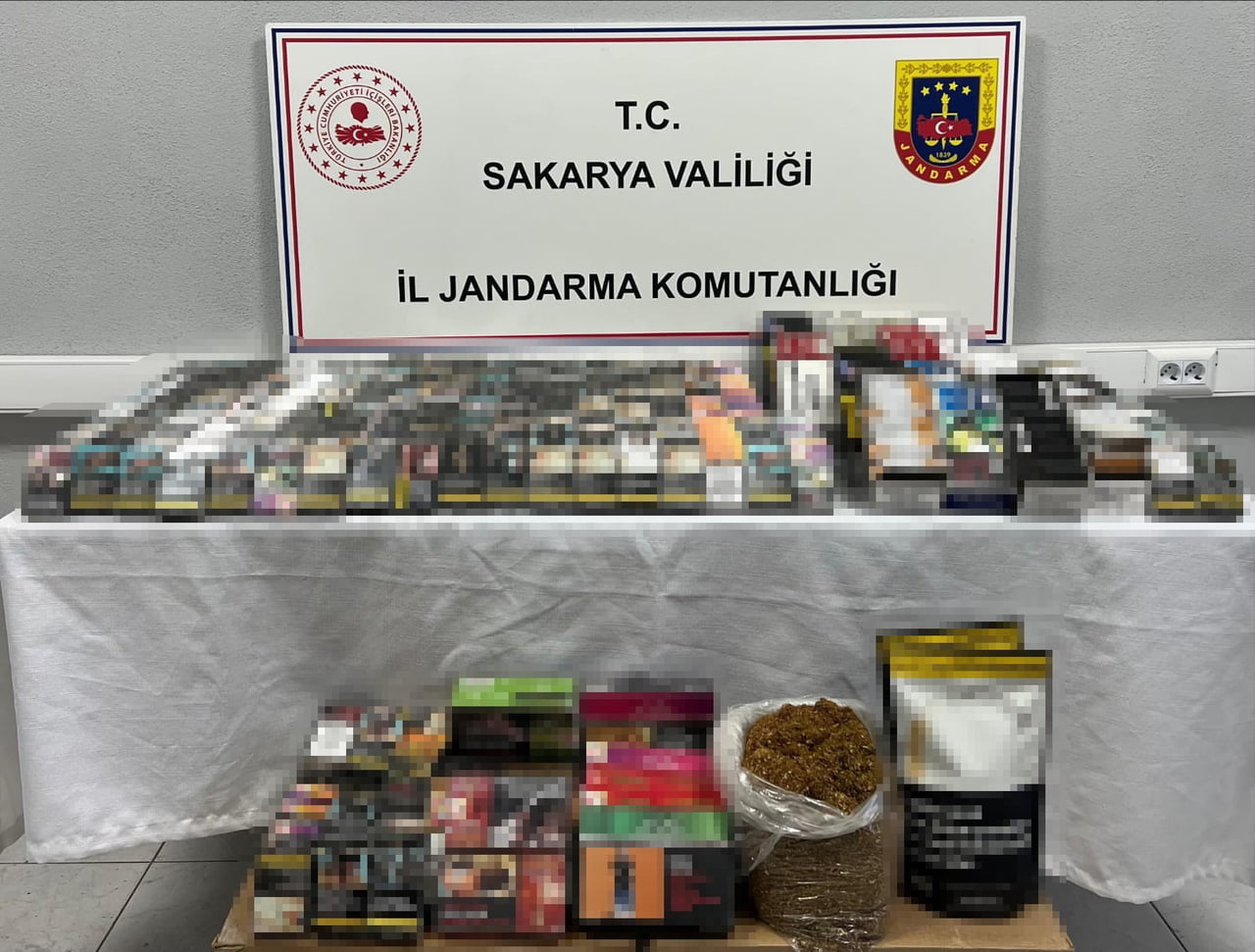 SAKARYA’DA KAÇAKÇILIK SUÇLARIYLA MÜCADELE KAPSAMINDA JANDARMA EKİPLERİNCE GERÇEKLEŞTİRİLEN...