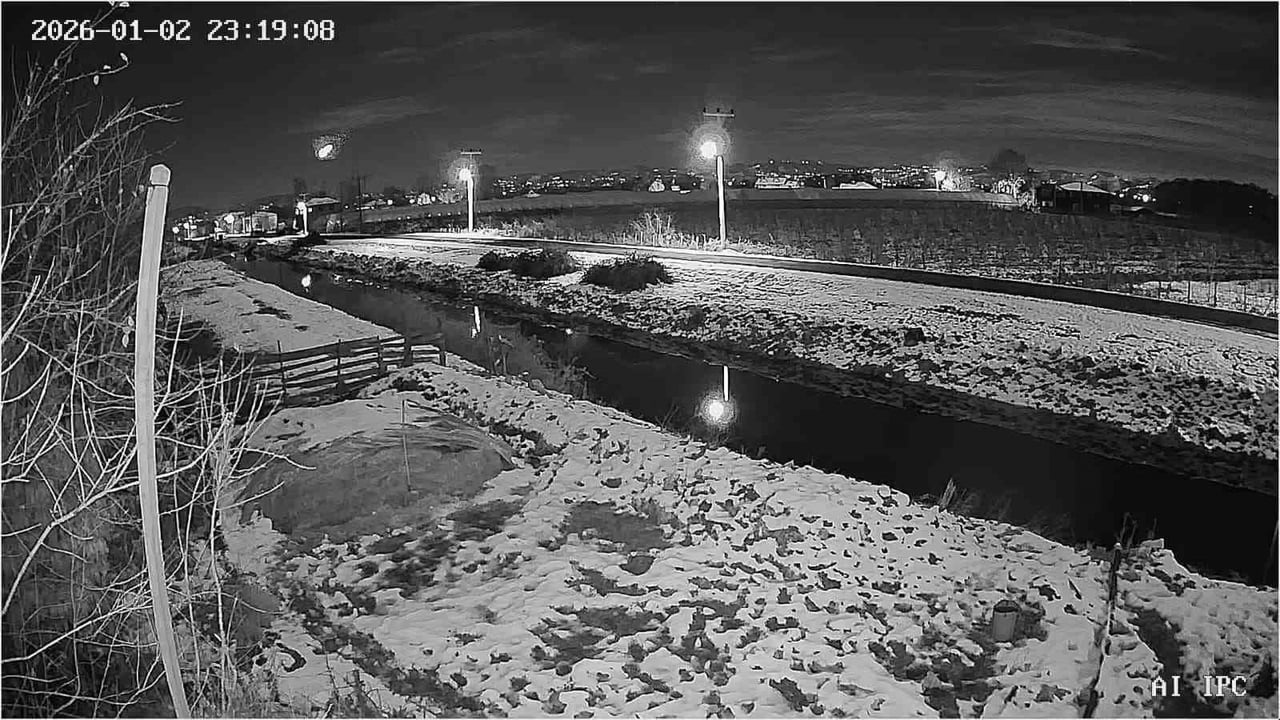 SAMSUN'DA ATMOSFERE GİREN METEOR GÖKYÜZÜNÜ AYDINLATTI. KISA SÜRELİ PANİĞE NEDEN OLAYDA METEORUN...