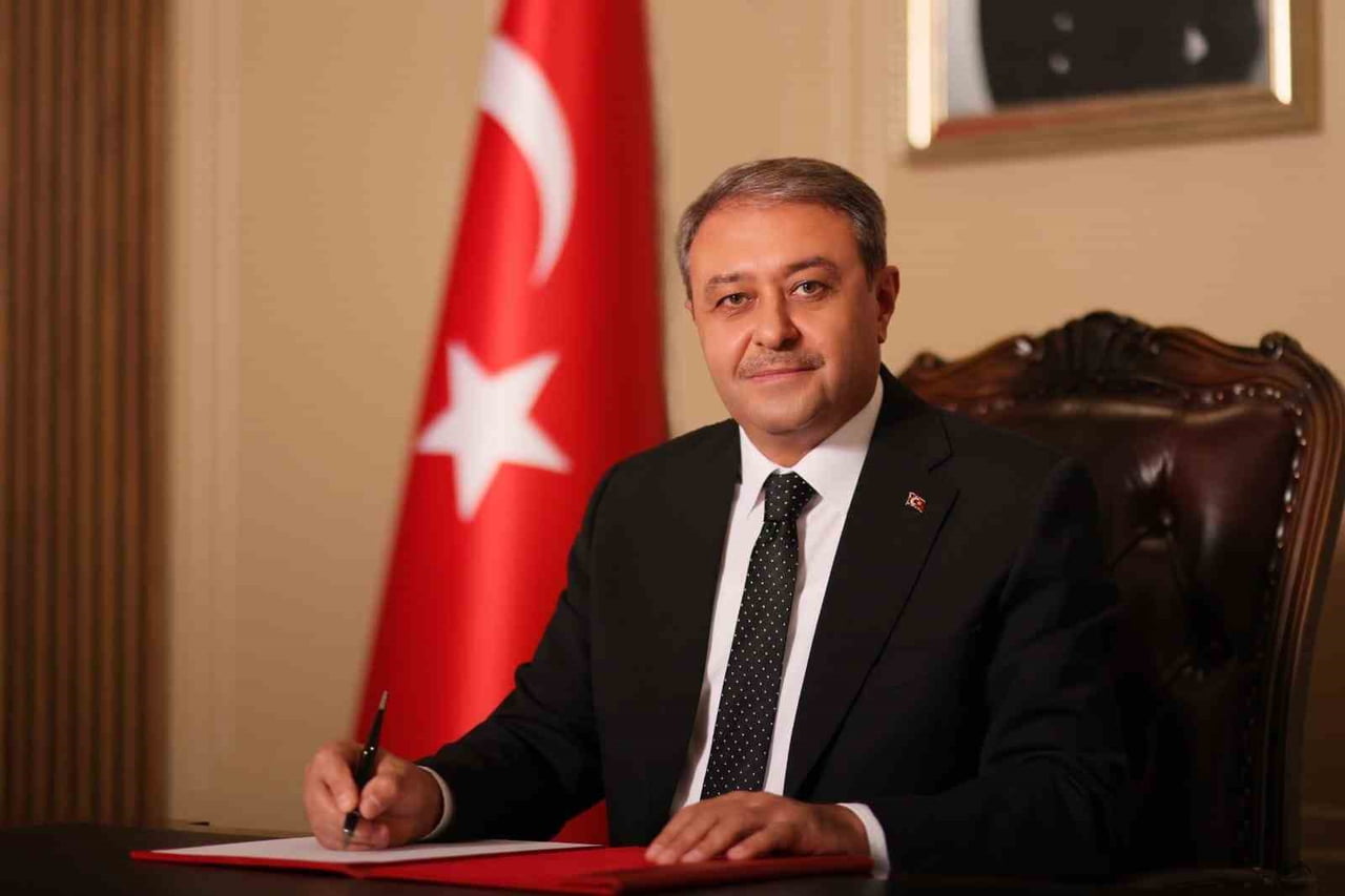 ŞANLIURFA VALİSİ HASAN ŞILDAK