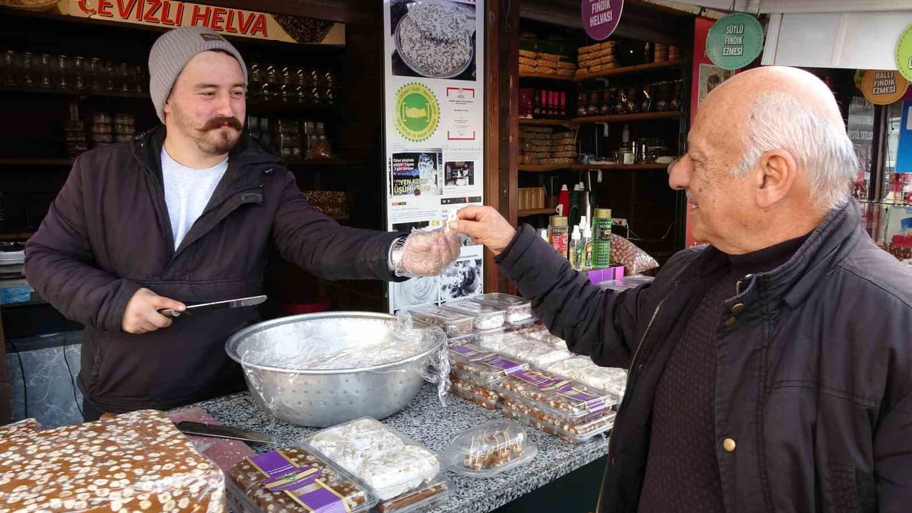 ŞEHRİN YÖRESEL LEZZETLERİNDEN BİRİ OLAN VE BELİRLİ BÖLGELERDE ÜRETİMİ YAPILAN, COĞRAFİ İŞARET...