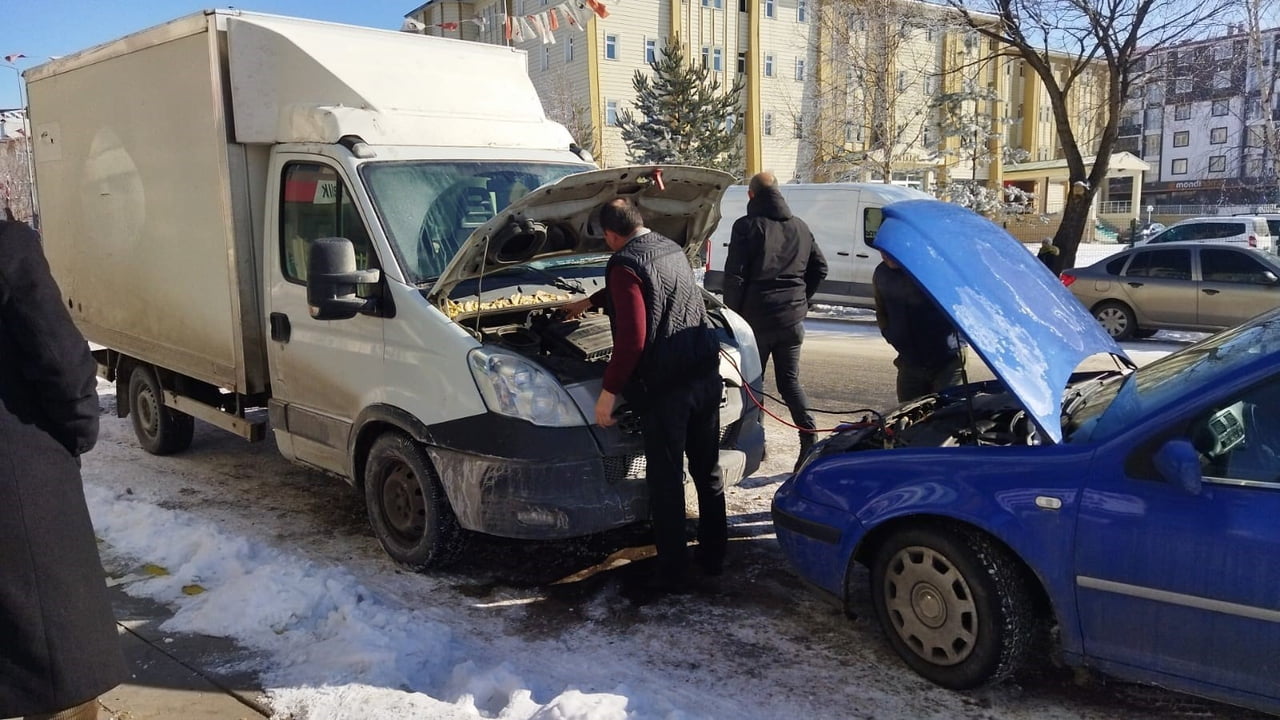 SİBİRYA SOĞUKLARININ ETKİLİ OLDUĞU ARDAHAN'DA SICAKLIKLAR EKSİ 27,4 DERECEYE KADAR DÜŞTÜ....