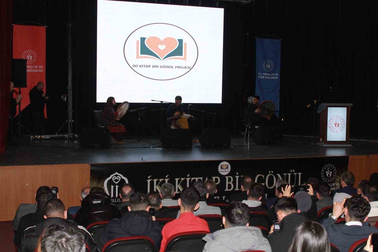 SİİRT'TE GENÇLİK VE SPOR BAKANLIĞI TARAFINDAN FİNANSE EDİLEN, İL GENÇLİK VE SPOR MÜDÜRLÜĞÜNCE...