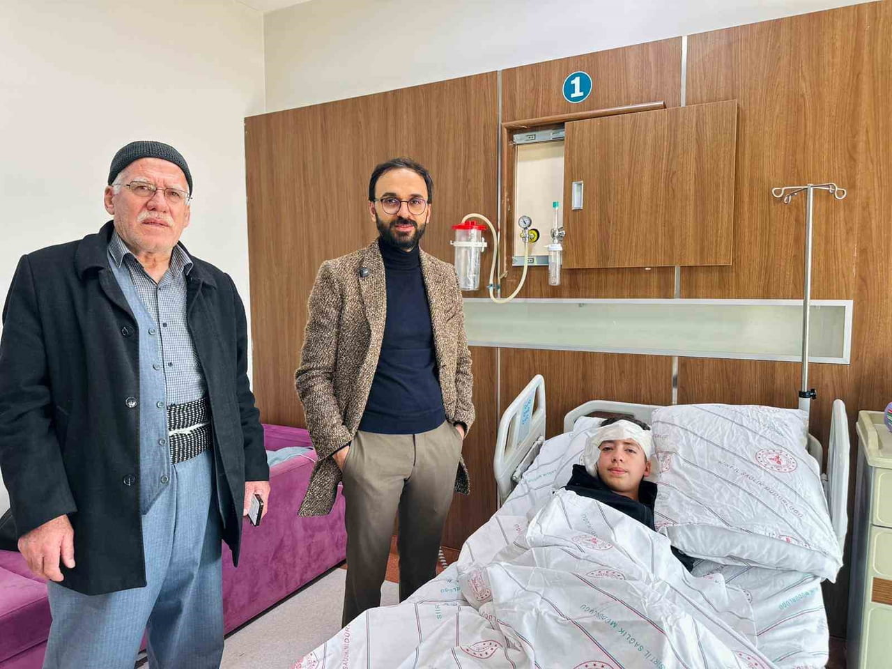 SİİRT EĞİTİM VE ARAŞTIRMA HASTANESİNE BURUN AKINTISI ŞİKAYETİYLE GİDEN ÇOCUĞUN KAFA TABANINA...