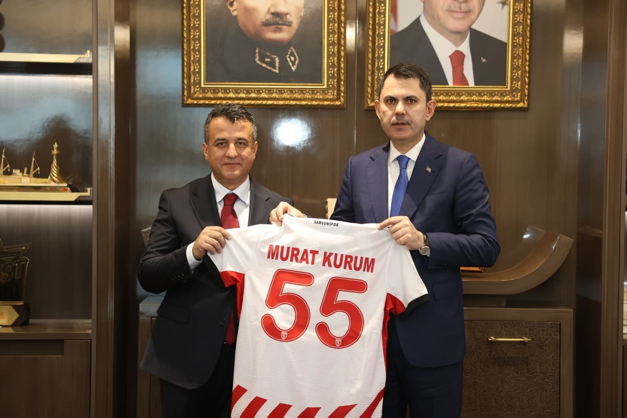 SOLDAKİ  HALİT DOĞAN, SOLDAKİ SAĞDAKİ MURAT KURUM