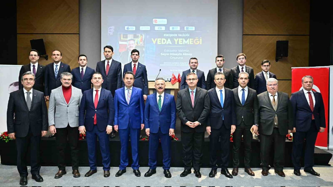 SON YAYIMLANAN KARARNAME İLE MÜLKİYE BAŞMÜFETTİŞLİĞİ GÖREVİNE ATANAN VALİ HÜSEYİN AKSOY VE EŞİ...