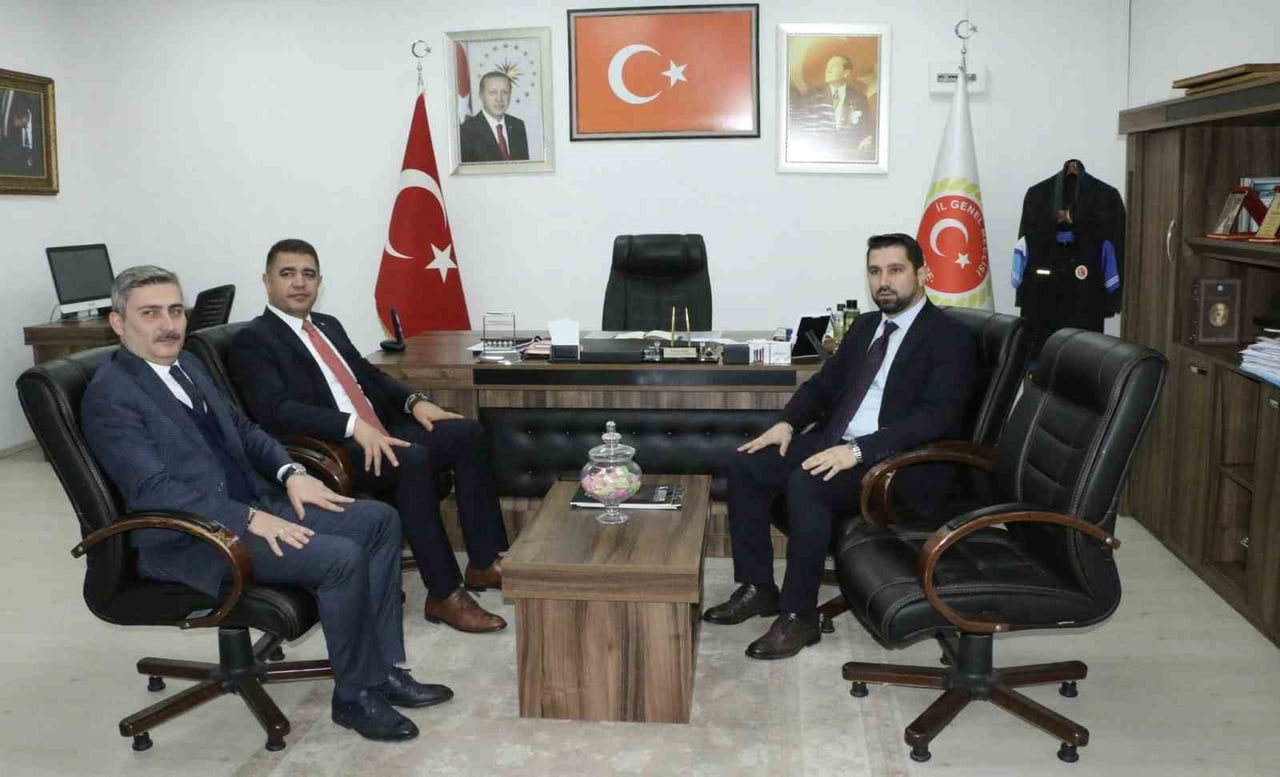 SON YAYIMLANAN VALİLER KARARNAMESİ İLE MÜLKİYE BAŞMÜFETTİŞLİĞİ GÖREVİNE ATANAN DÜZCE VALİSİ SELÇUK...