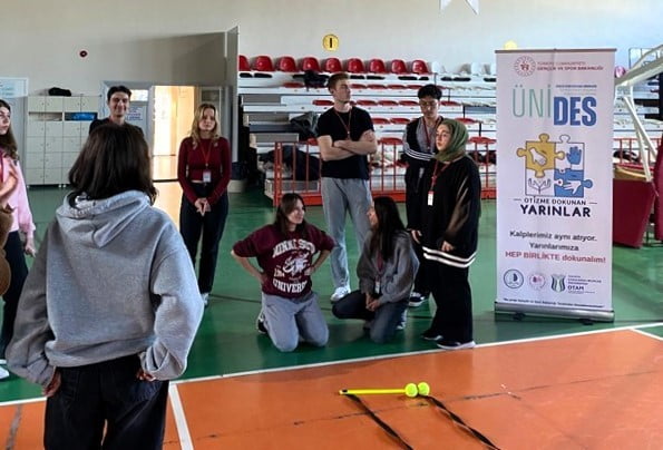 SUBÜ SAĞLIKLI VE ANALİTİK DÜŞÜNCE TOPLULUĞU TARAFINDAN HAZIRLANAN VE GENÇLİK VE SPOR BAKANLIĞI’NIN...