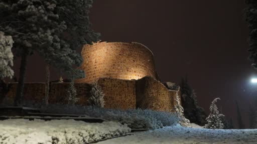 Sultanbeyli kar yağışı: Aydos kalesi'nden mest eden görüntüler